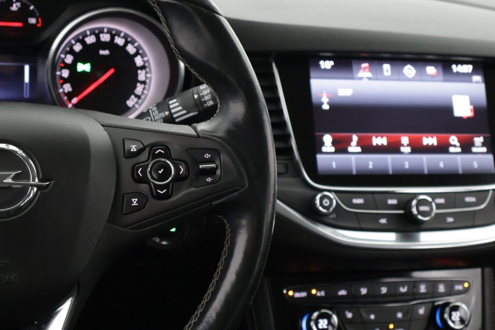 Opel Astra 2017 Sports Tourer Innovation 1,4 Turbo / P.kamera / Lohkolämmitin / Navi / Sähkökontti / - Osta nyt, maksa vasta ensi vuonna