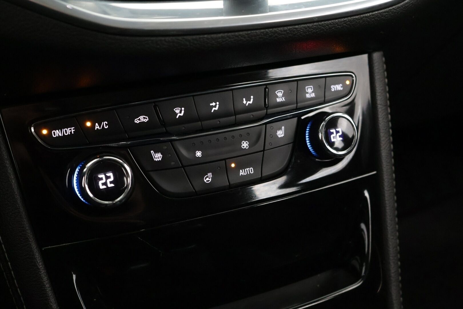 Opel Astra 2017 Sports Tourer Innovation 1,4 Turbo / P.kamera / Lohkolämmitin / Navi / Sähkökontti / - Osta nyt, maksa vasta ensi vuonna