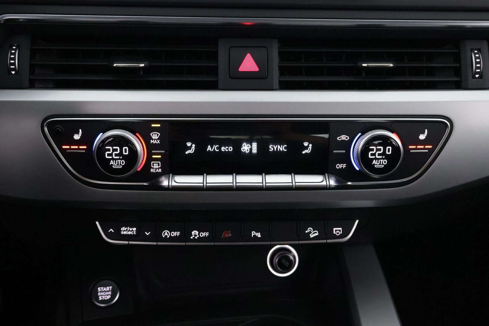 Audi A4 allroad quattro 2017 Land of quattro Edition 2,0 TDI 120 kW quattro S tronic - 2Om Suomiauto | Webasto | Vetokoukku | Matrix LED | Sporttipenkit | Audi Sound System | Vakkari | Juuri tullut Tampereelle!