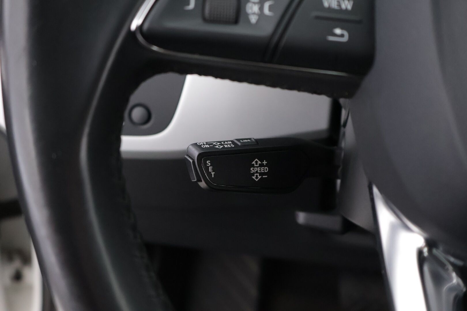 Audi A4 allroad quattro 2017 Land of quattro Edition 2,0 TDI 120 kW quattro S tronic - 2Om Suomiauto | Webasto | Vetokoukku | Matrix LED | Sporttipenkit | Audi Sound System | Vakkari | Juuri tullut Tampereelle!