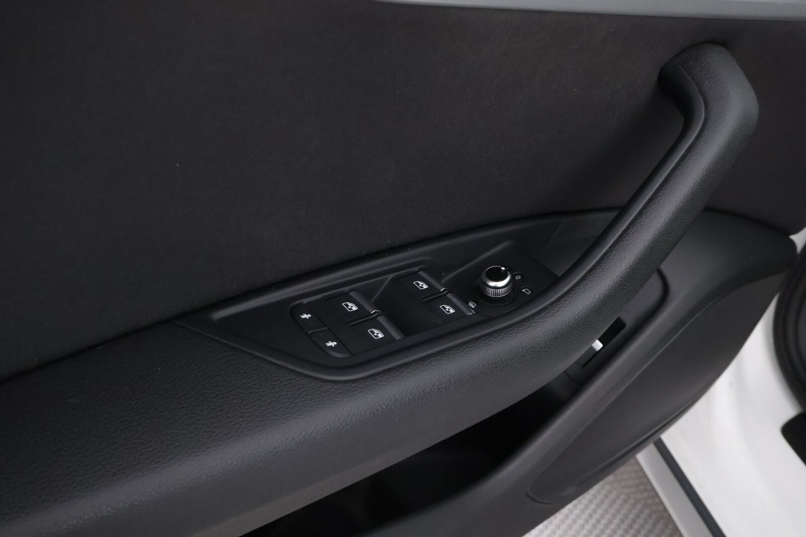 Audi A4 allroad quattro 2017 Land of quattro Edition 2,0 TDI 120 kW quattro S tronic - 2Om Suomiauto | Webasto | Vetokoukku | Matrix LED | Sporttipenkit | Audi Sound System | Vakkari | Juuri tullut Tampereelle!