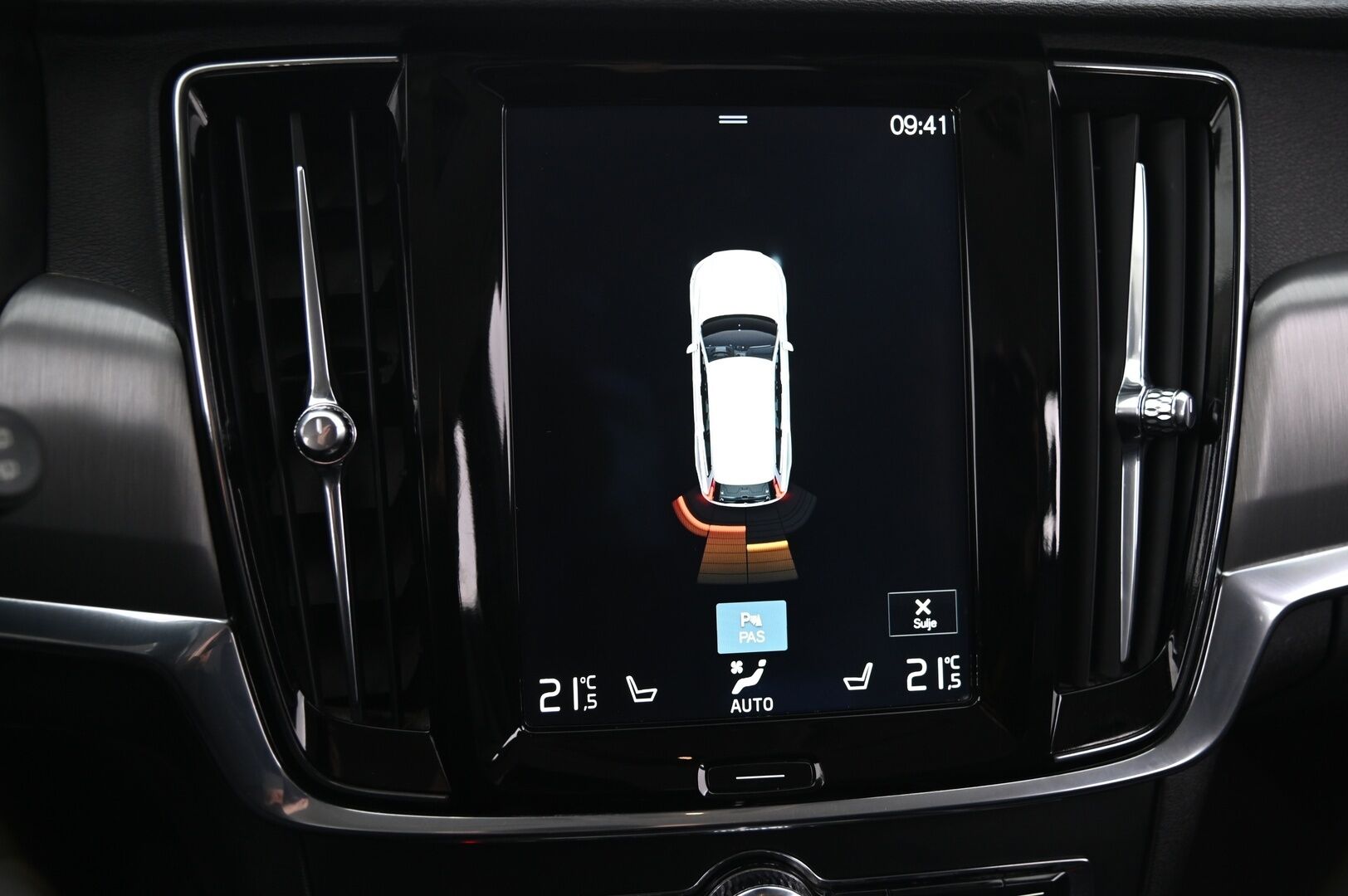 Volvo V90 2017 D3 Momentum aut. *Suomi-Auto / ACC / VOC / Digimittari / S-luukku* - *Juuri saapunut! / Start-Stop / Webasto / Liikennemerkkien tunnistus / P-tutka / 2X Renkaat*