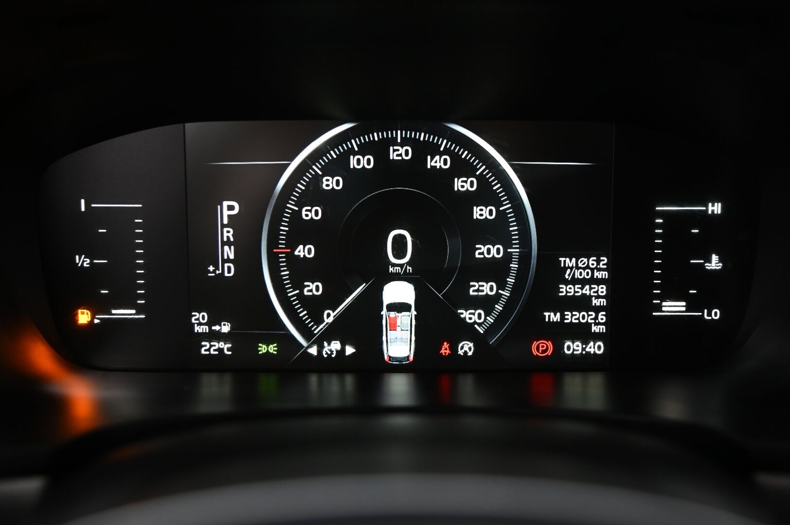 Volvo V90 2017 D3 Momentum aut. *Suomi-Auto / ACC / VOC / Digimittari / S-luukku* - *Juuri saapunut! / Start-Stop / Webasto / Liikennemerkkien tunnistus / P-tutka / 2X Renkaat*