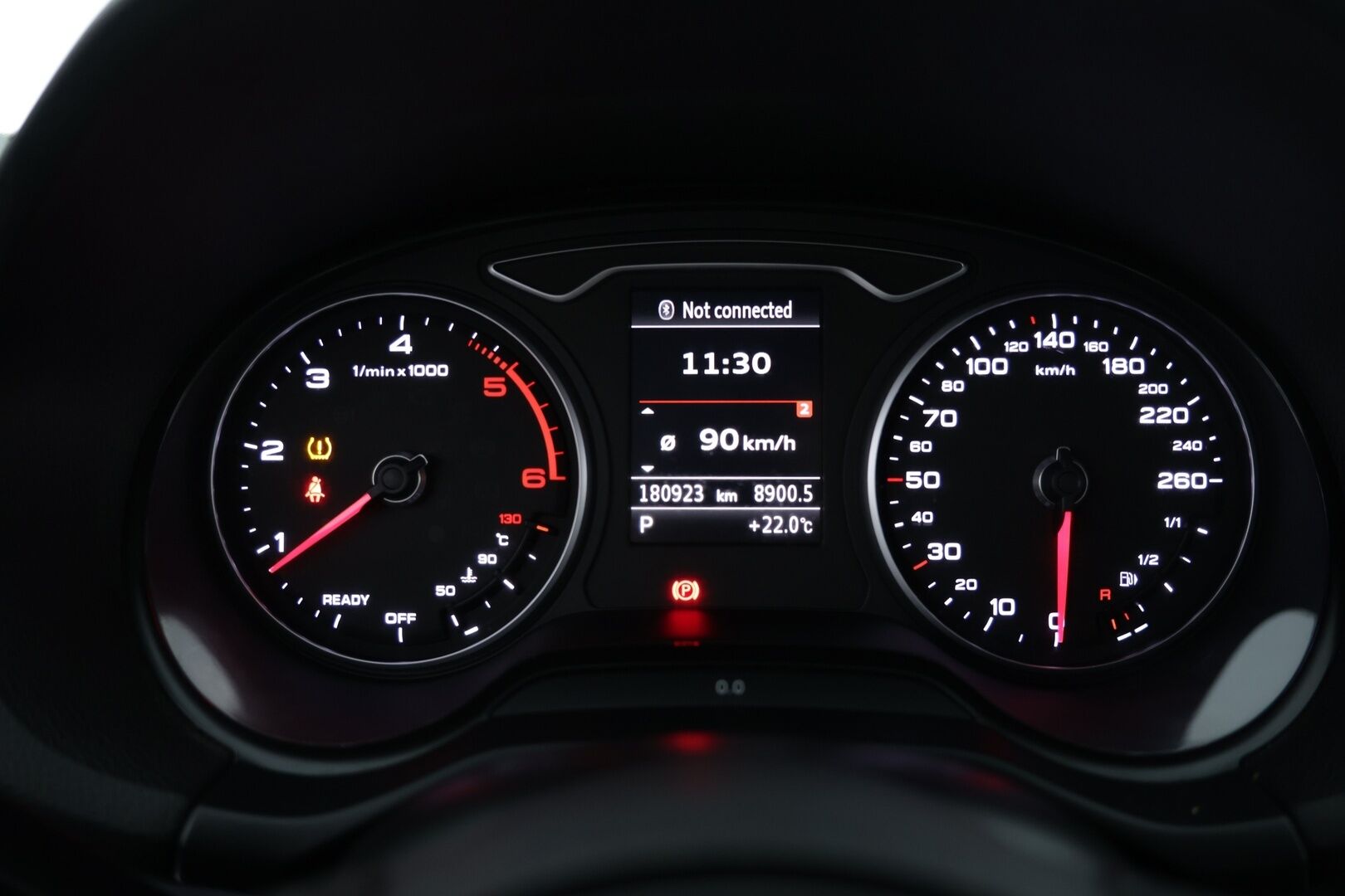 Audi Q2 2017 Business Sport 1,6 TDI 85 kW S tronic *Adaptiivinen vakionopeudensäädin / Sähkötoiminen takakontti / Lohkolämmitiin sisätilapistokkeella!* - Loisto maasturi / Kattavasti varusteltu / Huippu taloudellinen