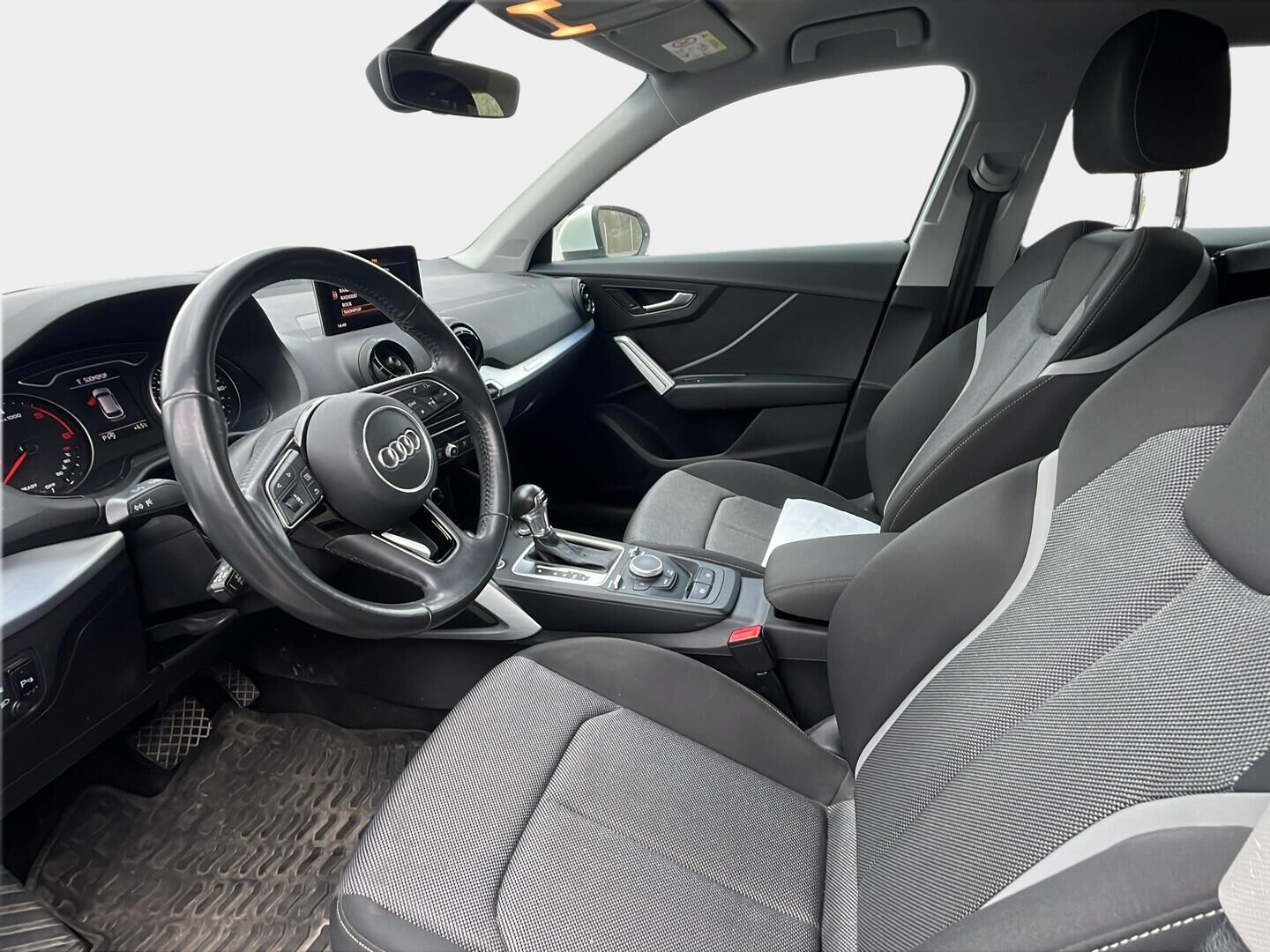 Audi Q2 2017 Business Sport 1,6 TDI 85 kW S tronic - Adaptiivinen vakionopeudensäädin / Sähkötoiminen takakontti / Lohkolämmitiin sisätilapistokkeella / - HULLUT AVAJAISHULINAT KORKOTARJOUS 3,29 %