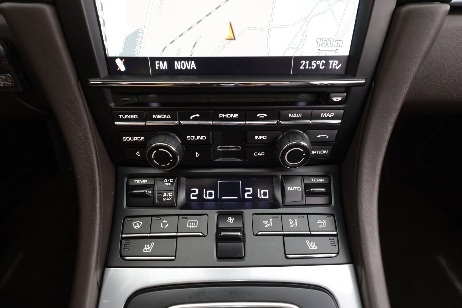 Porsche 911 2012 Carrera Coupé PDK - | Sport-putkisto | PASM | Kattoluukku | Merkkihuollettu | Bi-Xenon | Alcantara kattoverhoilu | Vakkari