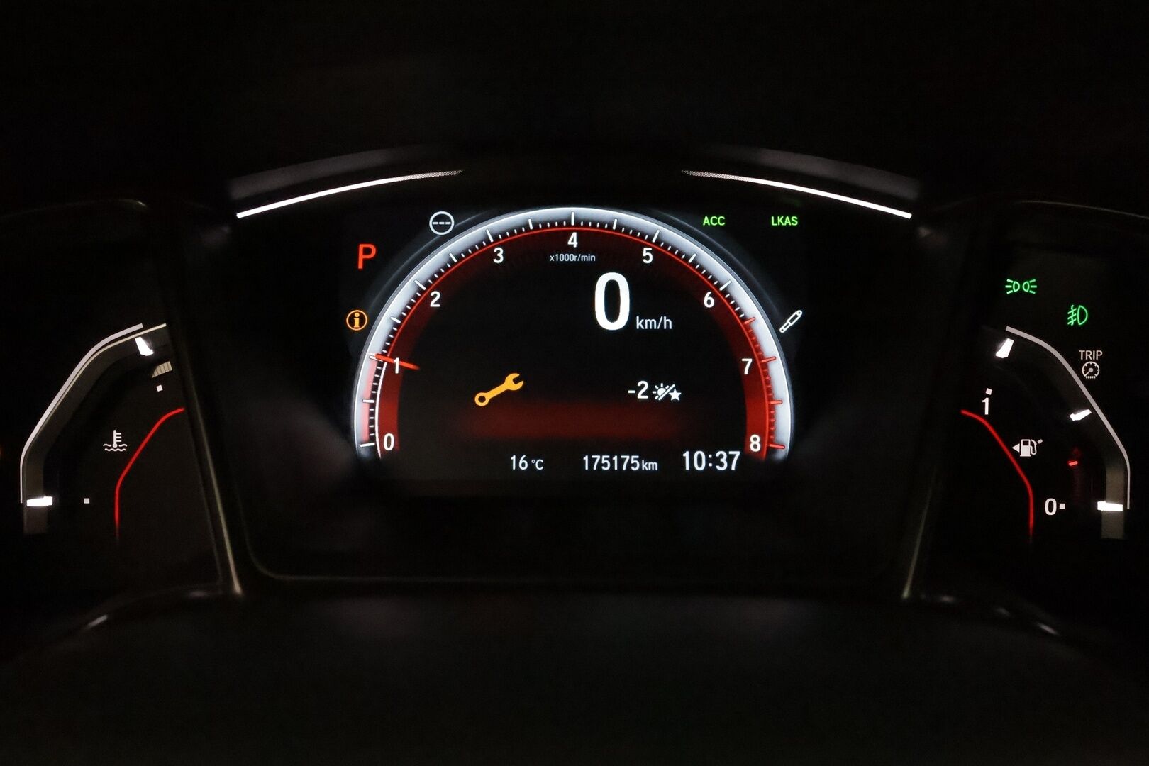 Honda Civic 2017 HB 182 hv Type S Plus AT **Adapt. vakkari / Kattoluukku / P.kamera / Navi / Apple&Android / Keyless** - Suomi-auto / 