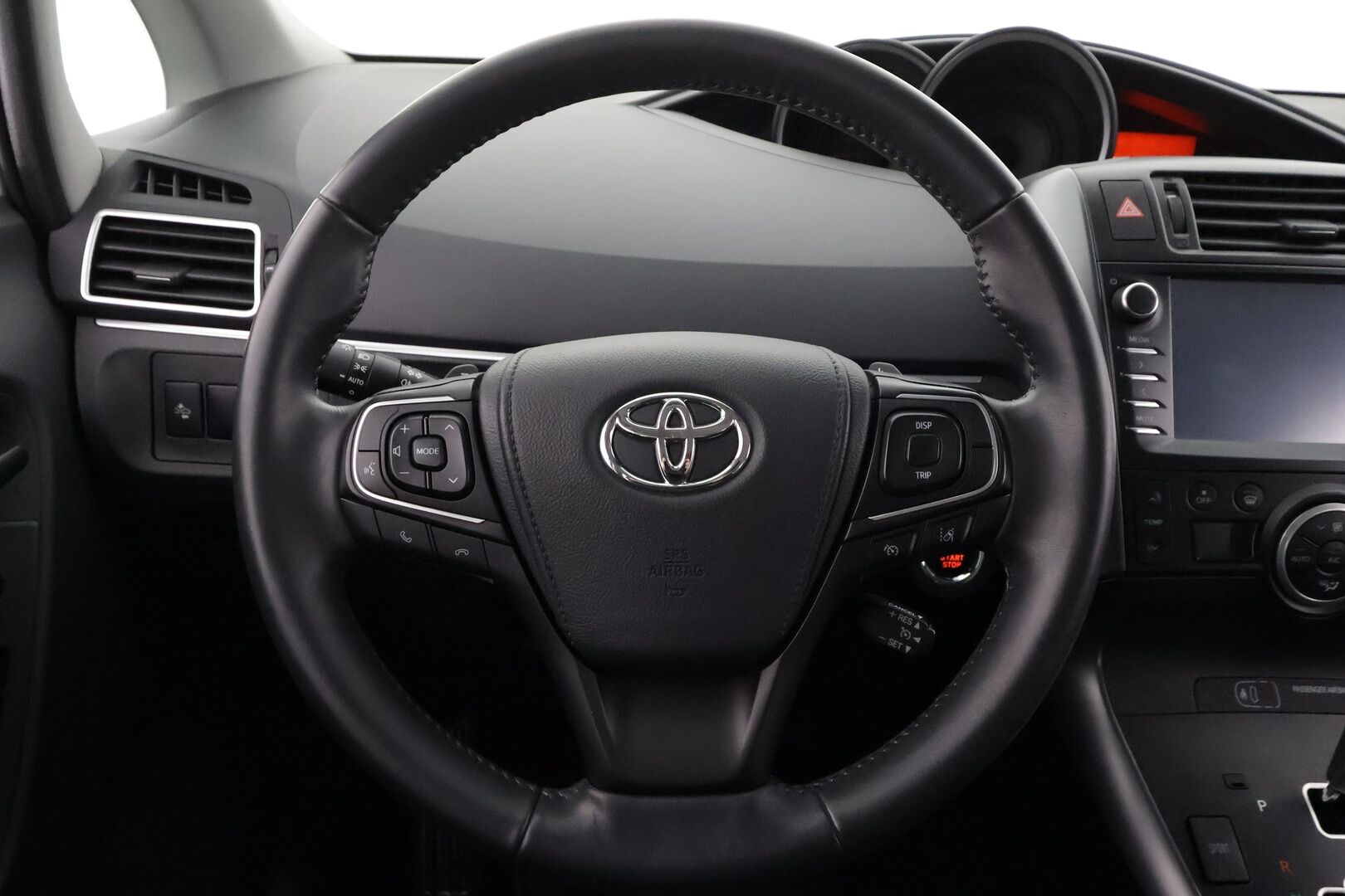 Toyota Verso 2017 1,8 Valvematic Active Edition Multidrive S 7p - | 1 Omistajalta | Vakkari | Lohko | P.Kamera | Bluetooth | Puolinahat | Xenon | Suomi-auto | Kahdet renkaat | Merkkihuollettu |