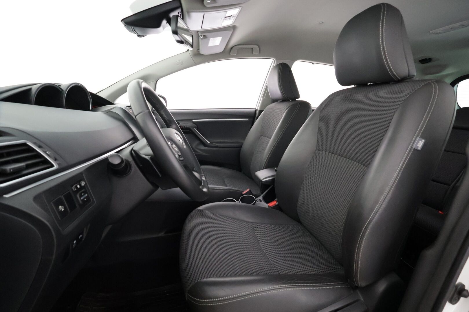 Toyota Verso 2017 1,8 Valvematic Active Edition Multidrive S 7p - | 1 Omistajalta | Vakkari | Lohko | P.Kamera | Bluetooth | Puolinahat | Xenon | Suomi-auto | Kahdet renkaat | Merkkihuollettu |