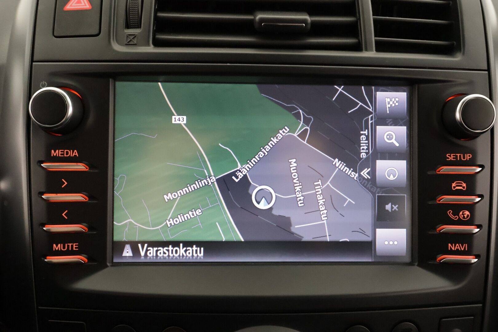Toyota Verso 2017 1,8 Valvematic Active Edition Multidrive S 7p - | 1 Omistajalta | Vakkari | Lohko | P.Kamera | Bluetooth | Puolinahat | Xenon | Suomi-auto | Kahdet renkaat | Merkkihuollettu |
