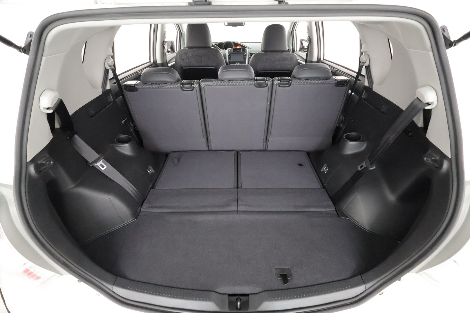 Toyota Verso 2017 1,8 Valvematic Active Edition Multidrive S 7p - | 1 Omistajalta | Vakkari | Lohko | P.Kamera | Bluetooth | Puolinahat | Xenon | Suomi-auto | Kahdet renkaat | Merkkihuollettu |
