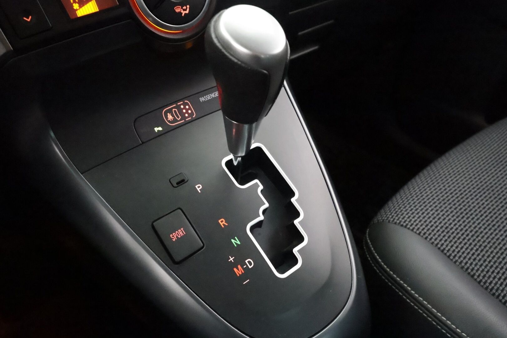 Toyota Verso 2017 1,8 Valvematic Active Edition Multidrive S 7p - | 1 Omistajalta | Vakkari | Lohko | P.Kamera | Bluetooth | Puolinahat | Xenon | Suomi-auto | Kahdet renkaat | Merkkihuollettu |