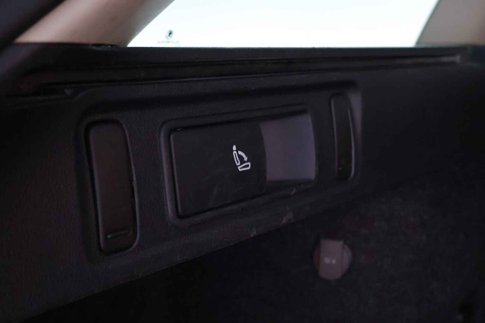 Skoda Octavia 2018 Combi 2,0 TDI 184 4x4 L&K DSG Autom. - | EI ADBLUE! | Webasto | ACC | Panorama | Keyless Go | Vetokoukku | Muistipaikka kuljettajalla | Nahka-alcantara | Kaukovaloautomatiikka | Bliss | Navi | Canton | Lämm ratti ja tuulilasi |