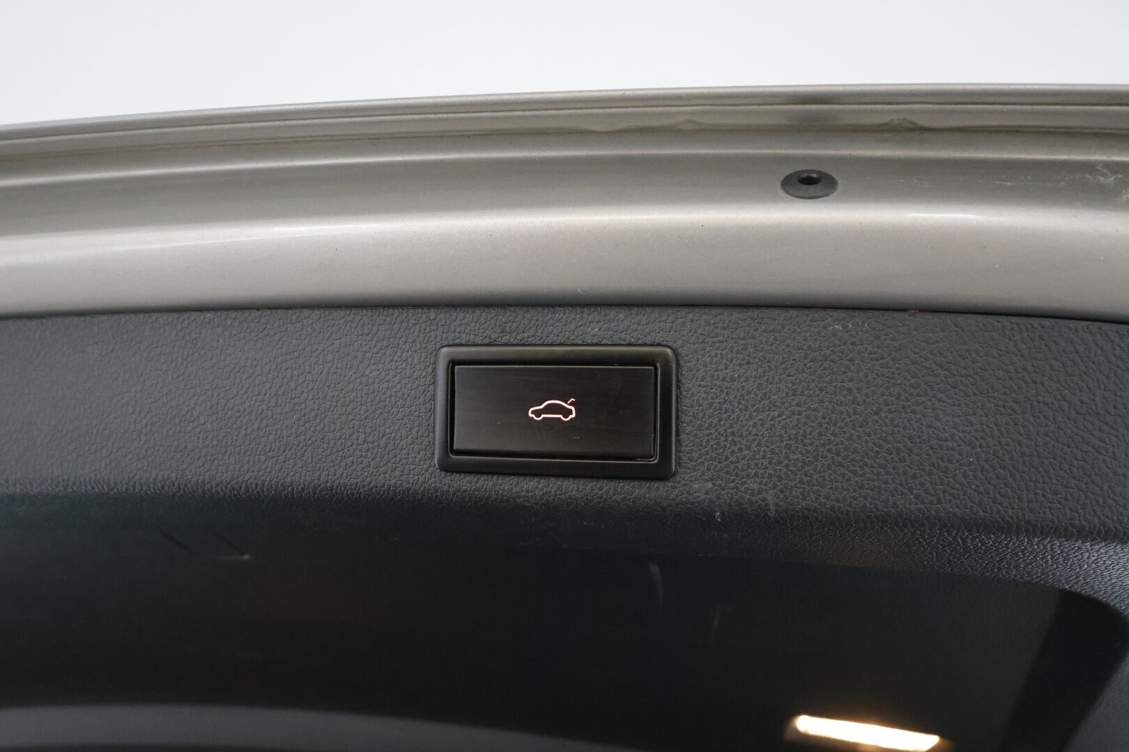 Skoda Superb 2017 Combi 2,0 TDI 190 Elegance DSG * ACC / Webasto / Koukku / Canton / P.kamera / Xenon / Keyless / Apple & Android * - Suomi-auto / Kahdet Renkaat