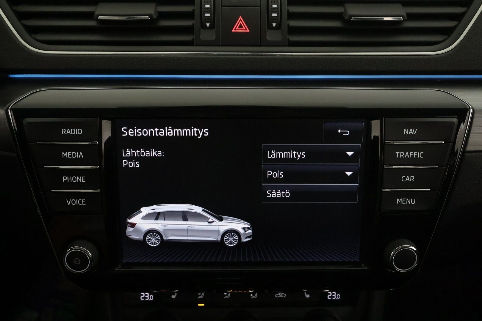 Skoda Superb 2017 Combi 2,0 TDI 190 Elegance DSG * ACC / Webasto / Koukku / Canton / P.kamera / Xenon / Keyless / Apple & Android * - Suomi-auto / Kahdet Renkaat