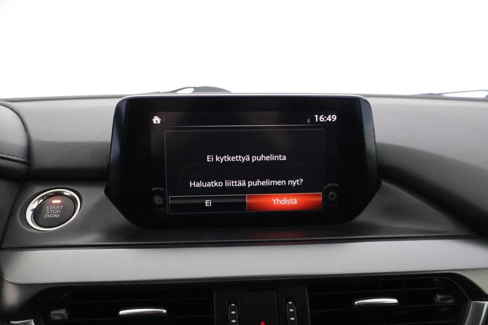 Mazda Mazda6 2017 Sport Wagon 2,0 (165) SKYACTIV-G Business Edition 6AT 5ov  * Vakkari / Ratinlämmitin / Tutkat edessä ja takana / Navi / Bluetooth * - Suomi-auto / Lohkolämmitin / Kahdet renkaat! - Osta nyt, maksa vasta ensi vuonna