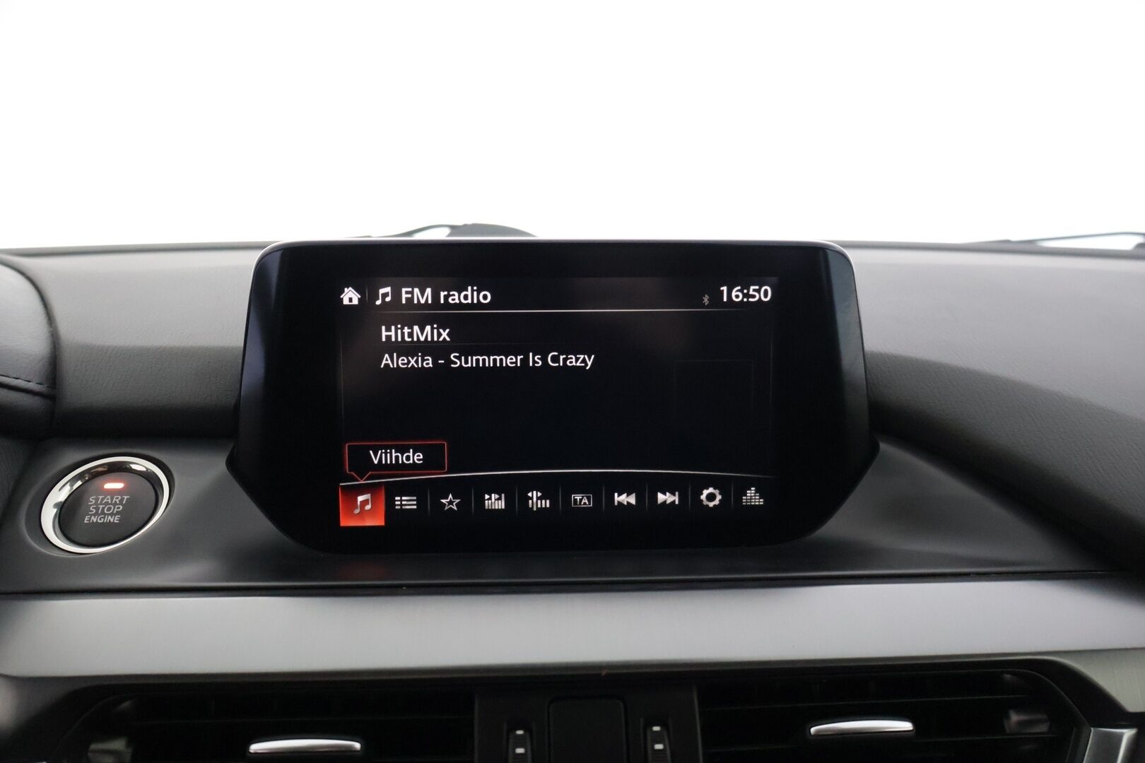 Mazda Mazda6 2017 Sport Wagon 2,0 (165) SKYACTIV-G Business Edition 6AT 5ov  * Vakkari / Ratinlämmitin / Tutkat edessä ja takana / Navi / Bluetooth * - Suomi-auto / Lohkolämmitin / Kahdet renkaat! - Osta nyt, maksa vasta ensi vuonna