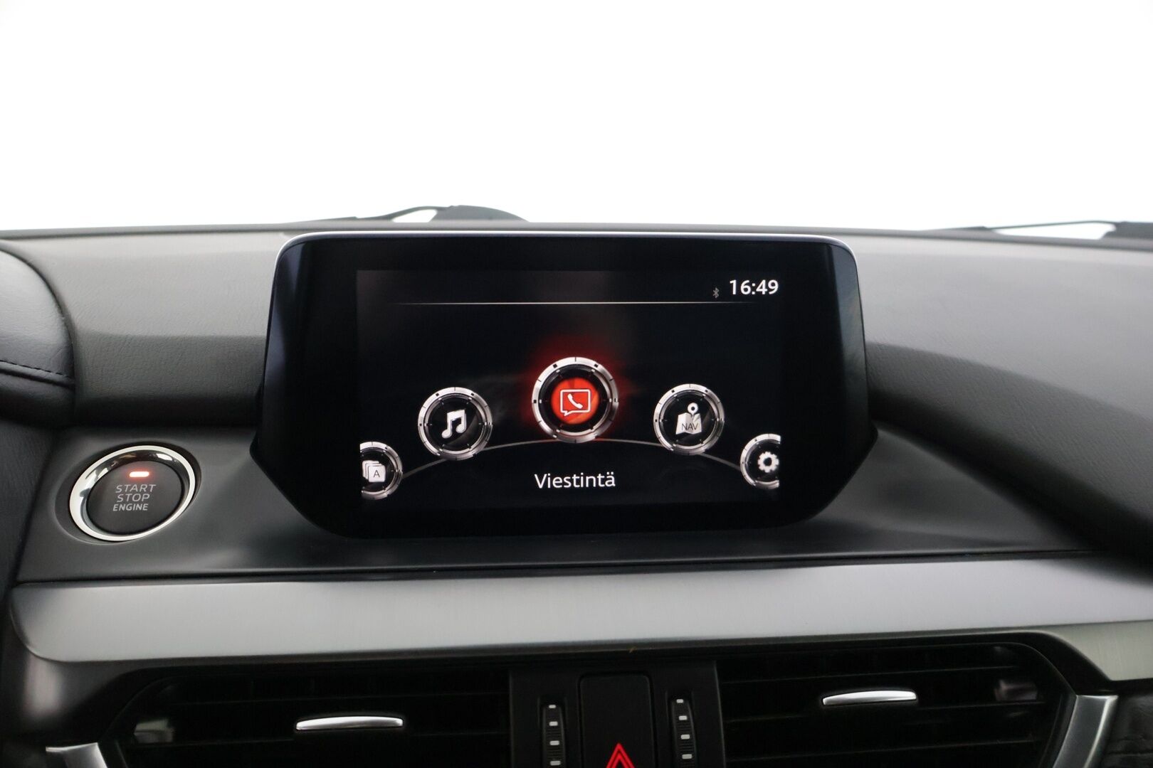 Mazda Mazda6 2017 Sport Wagon 2,0 (165) SKYACTIV-G Business Edition 6AT 5ov  * Vakkari / Ratinlämmitin / Tutkat edessä ja takana / Navi / Bluetooth * - Suomi-auto / Lohkolämmitin / Kahdet renkaat! - Osta nyt, maksa vasta ensi vuonna