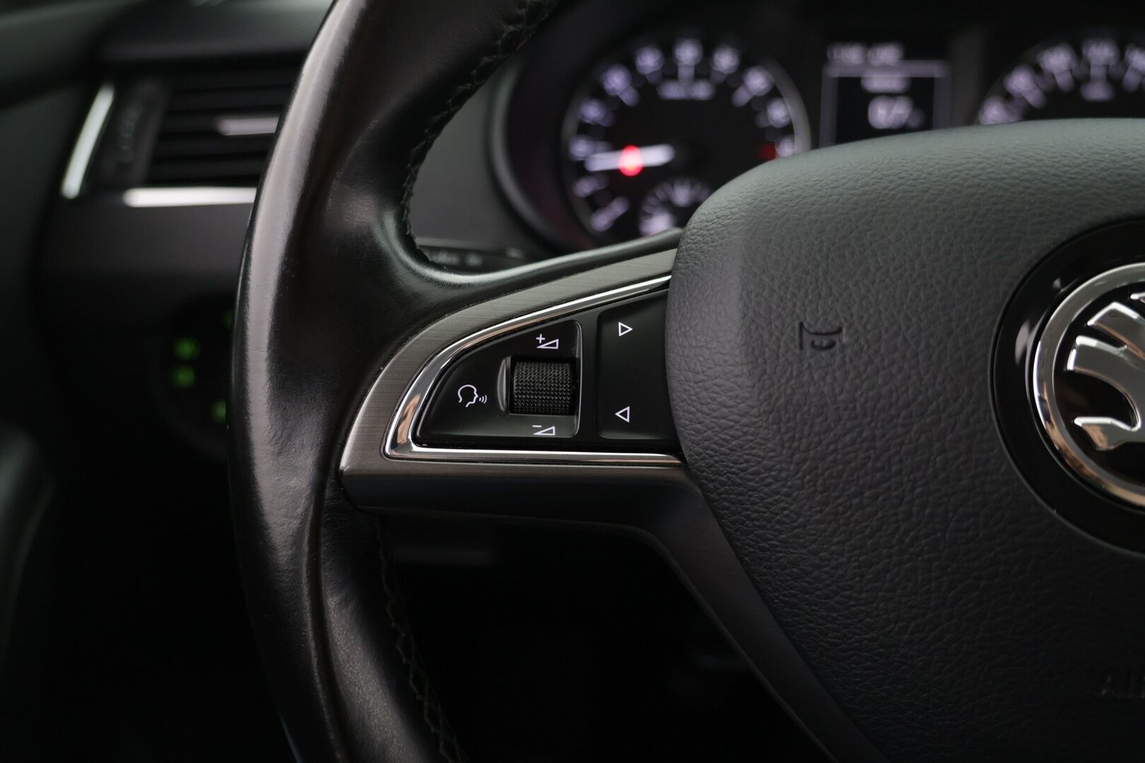 Skoda Octavia 2016 Combi 1,6 TDI Ambition - | Myynnissä Huutokaupat.com | Navi |  Vakkari | Bluetooth | 2x Renkaat |