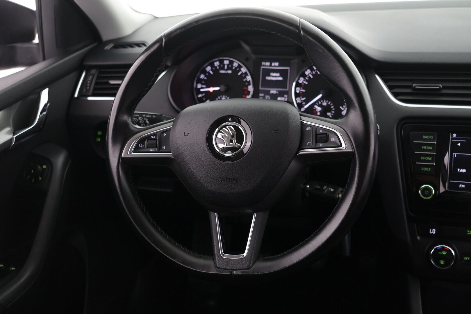 Skoda Octavia 2016 Combi 1,6 TDI Ambition - | Myynnissä Huutokaupat.com | Navi |  Vakkari | Bluetooth | 2x Renkaat |