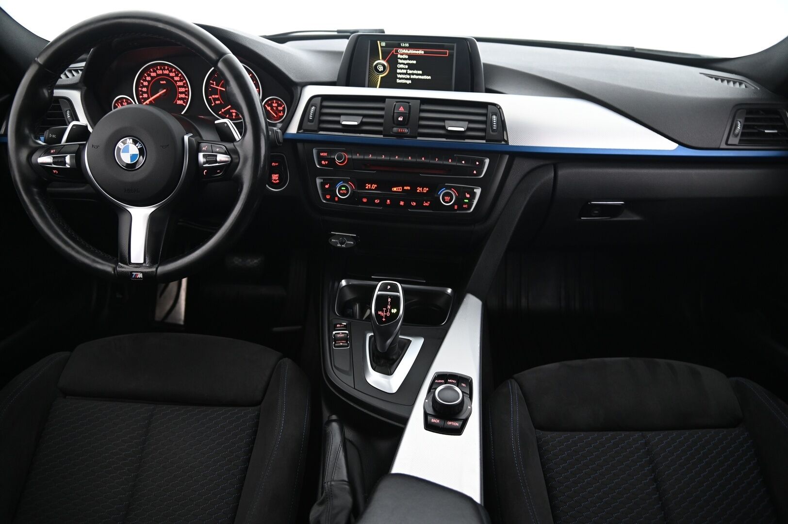 BMW 320 2013 xDrive Sedan M-Sport *Sporttipenkit/  Bt/  Tutka/  Vakkari* - Juuri leimattu / 2x renkaat 