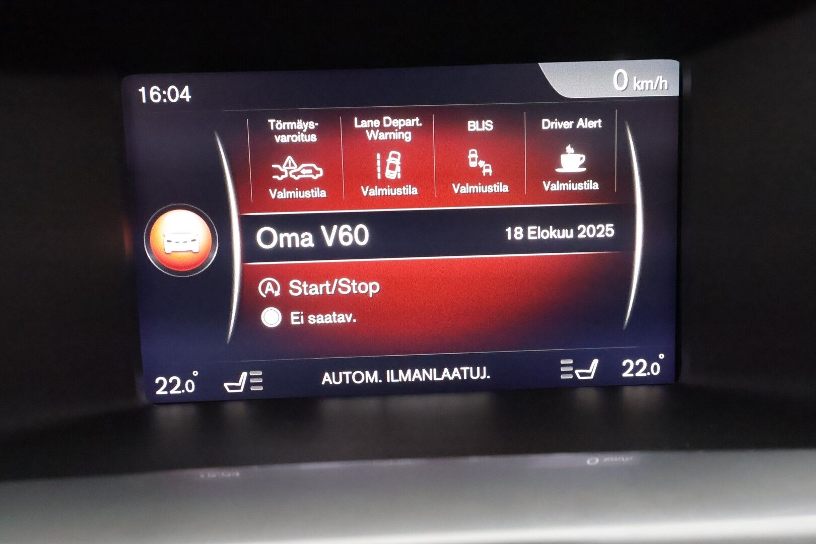 Volvo V60 Cross Country 2018 D4 AWD Business Classic aut **Adapt.vakkari / P.kamera / H&K / Webasto / Koukku / Muistipenkki / Aktiiv.Xenon** - Suomi-auto / Merkkihuollettu / Kahdet renkaat aluvanteilla / Nahkaverhoilu / Penkinlämmittimet takana / Ratinlämmitin / BLIS / Navi / Digimittaristo