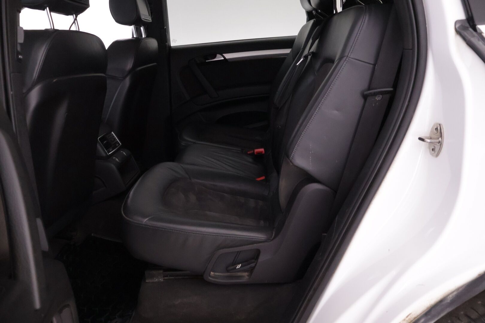 Audi Q7 2010 3,0 V6 TDI 176 kW quattro 7-p S-Line - Myydään huutokaupat.com