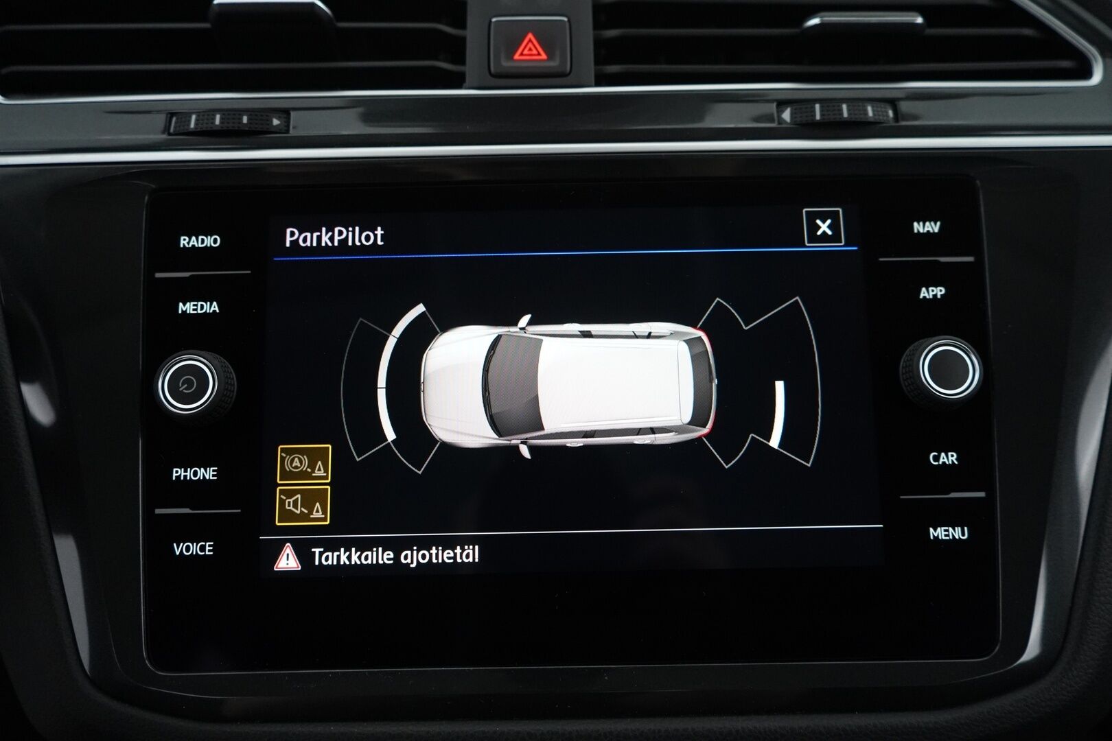 Volkswagen Tiguan 2018 Comfortline 1,4 TSI ACT 110 kW (150 hv) DSG *ACC / Koukku / Tutkat / ErgoActive / Apple Carplay & AndroidAuto* - Suomi-auto / Hierova kuskin penkki 