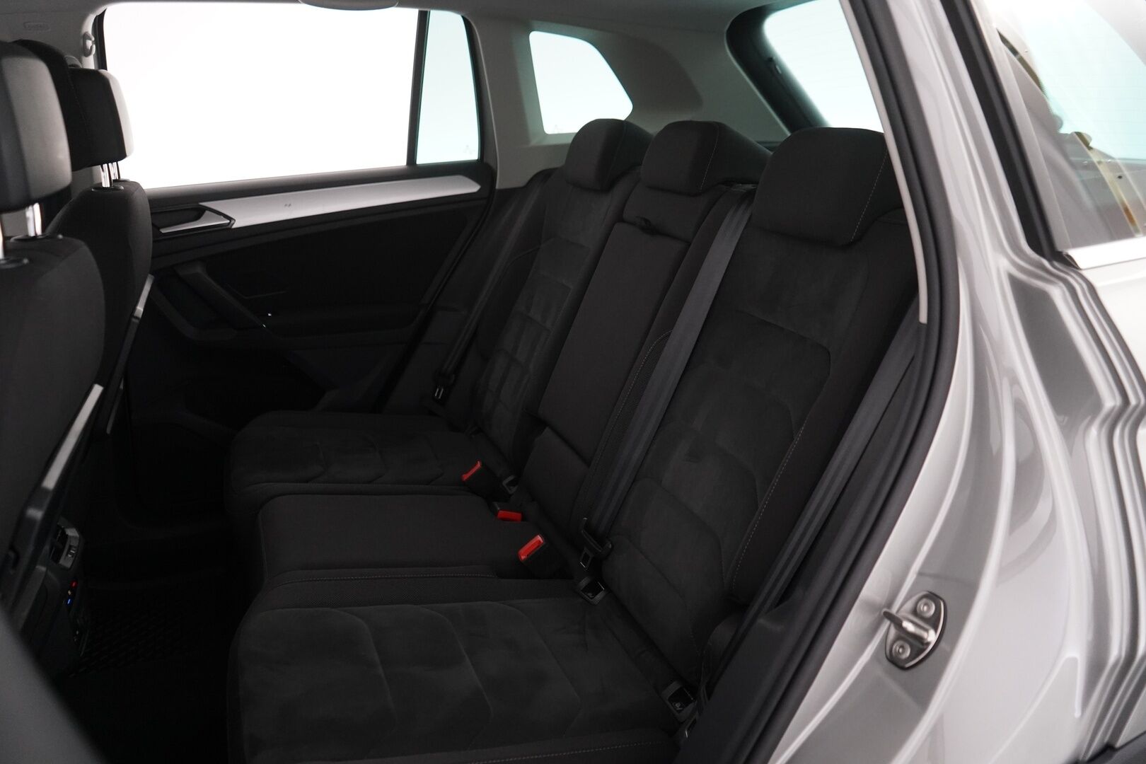 Volkswagen Tiguan 2018 Comfortline 1,4 TSI ACT 110 kW (150 hv) DSG *ACC / Koukku / Tutkat / ErgoActive / Apple Carplay & AndroidAuto* - Suomi-auto / Hierova kuskin penkki 