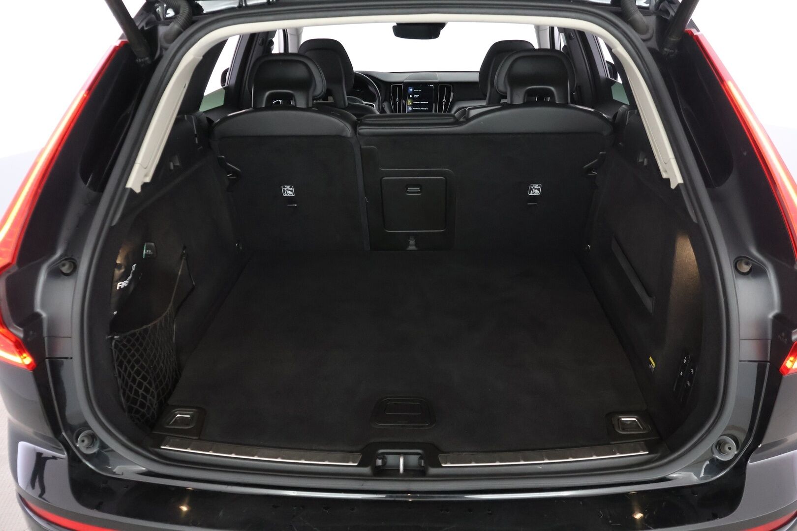 Volvo XC60 2018 T8 AWD Inscription aut - YritysOutlet - Myydään vain yrityksille - ** Webasto / Panorama / Nahat / Navi / P.kamera **