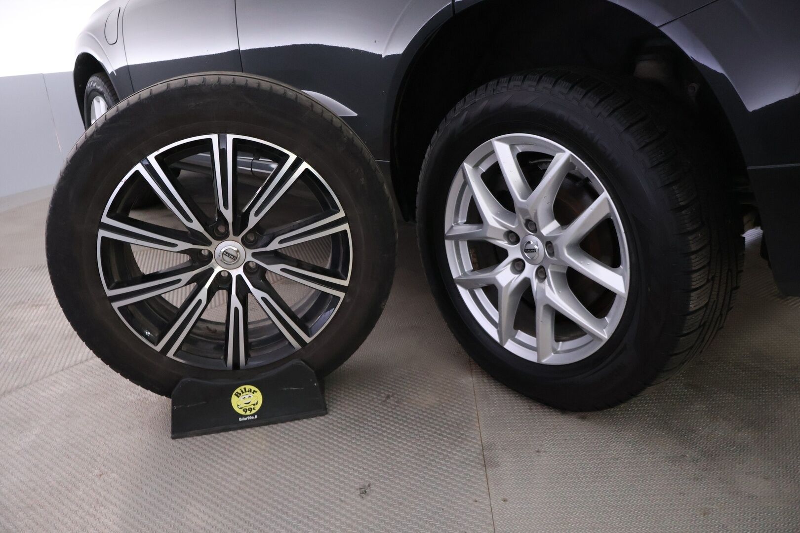 Volvo XC60 2018 T8 AWD Inscription aut - YritysOutlet - Myydään vain yrityksille - ** Webasto / Panorama / Nahat / Navi / P.kamera **