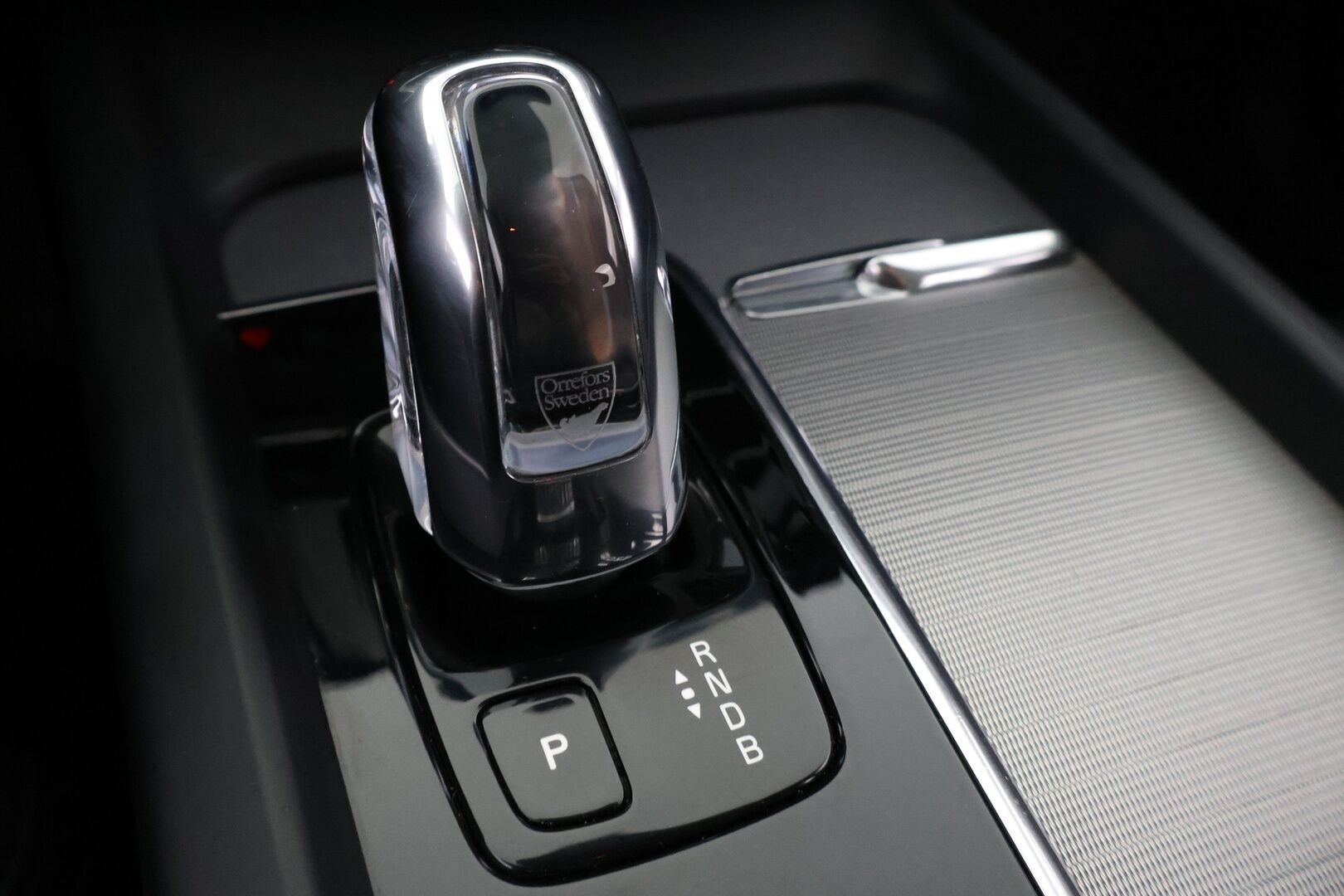 Volvo XC60 2018 T8 AWD Inscription aut - YritysOutlet - Myydään vain yrityksille - ** Webasto / Panorama / Nahat / Navi / P.kamera **