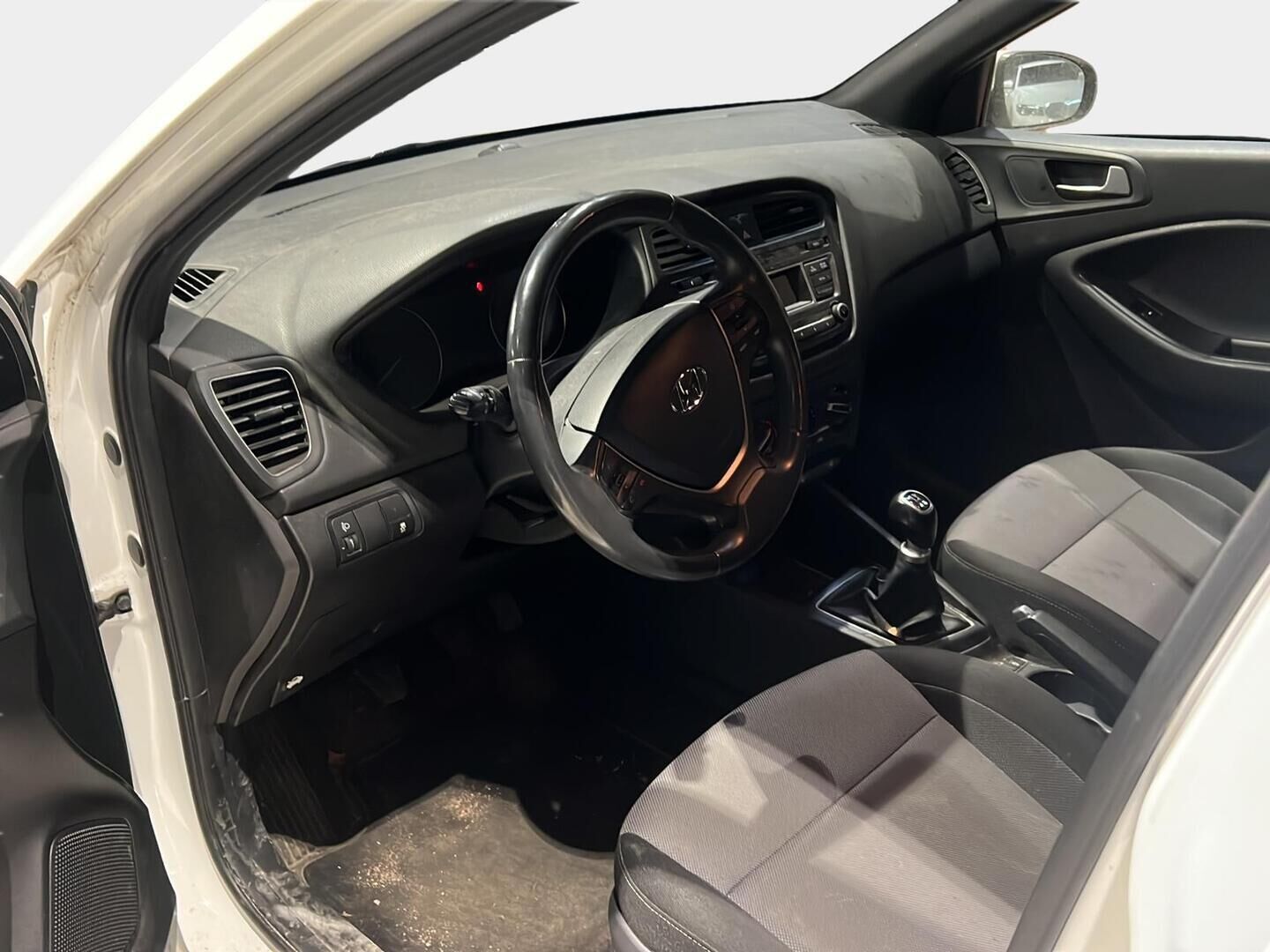 Hyundai i20 5d 2018 1,2 5MT ISG fresh * Suomiauto / Ilmastointi / 2x Renkaat / Huippusiisti! - Juuri tullut Tampereelle / Hyödynnä korkotarjous! - HULLUT AVAJAISHULINAT KORKOTARJOUS 3,29 %