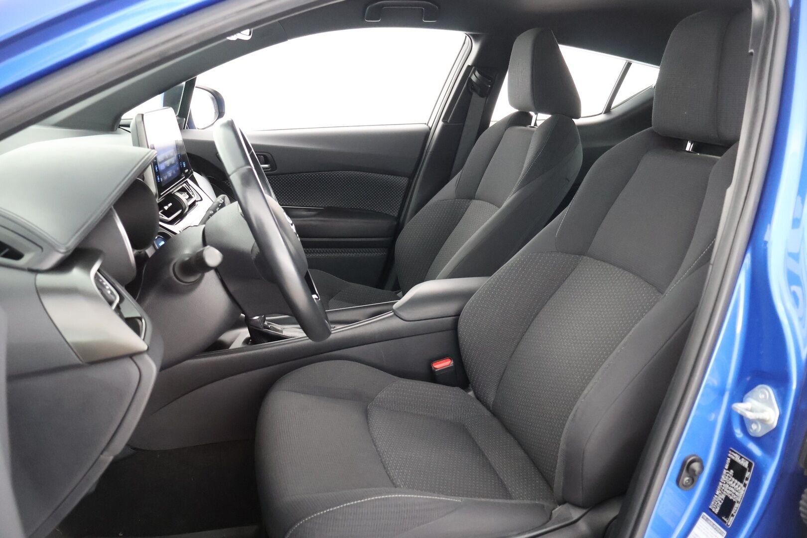 Toyota C-HR 2018 1,8 Hybrid Active - Tulossa Myyntiin! Kysy lisätiedot myyjältä!
