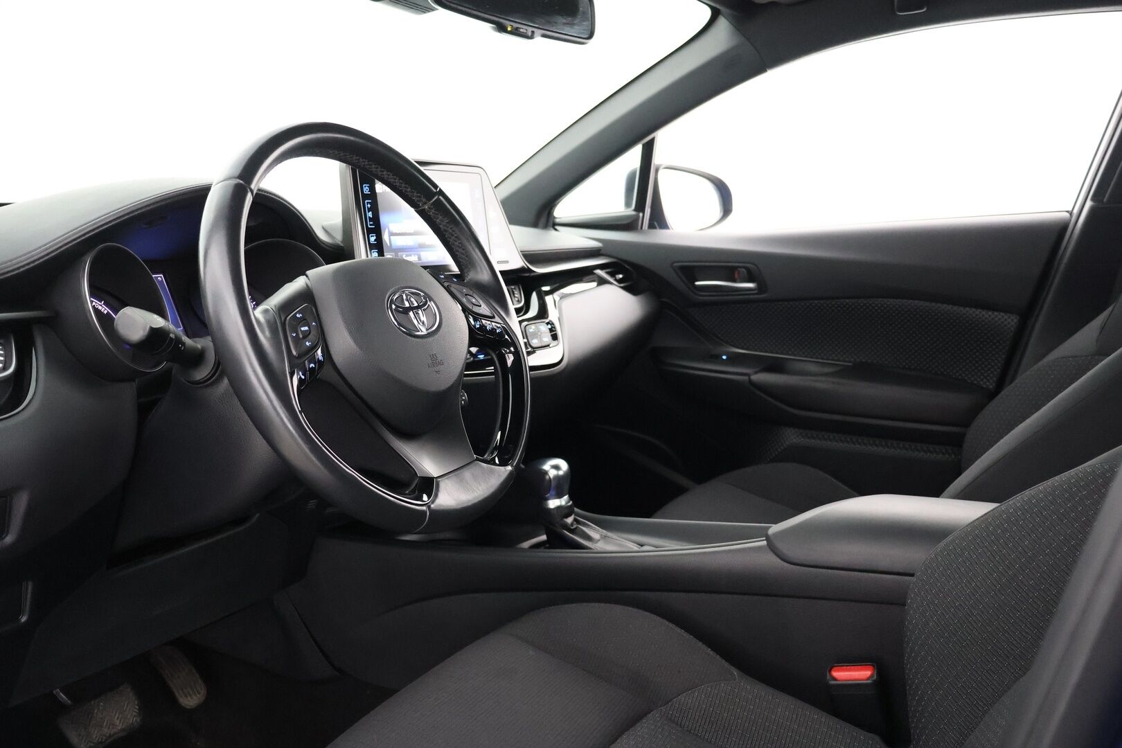 Toyota C-HR 2018 1,8 Hybrid Active - Tulossa Myyntiin! Kysy lisätiedot myyjältä!