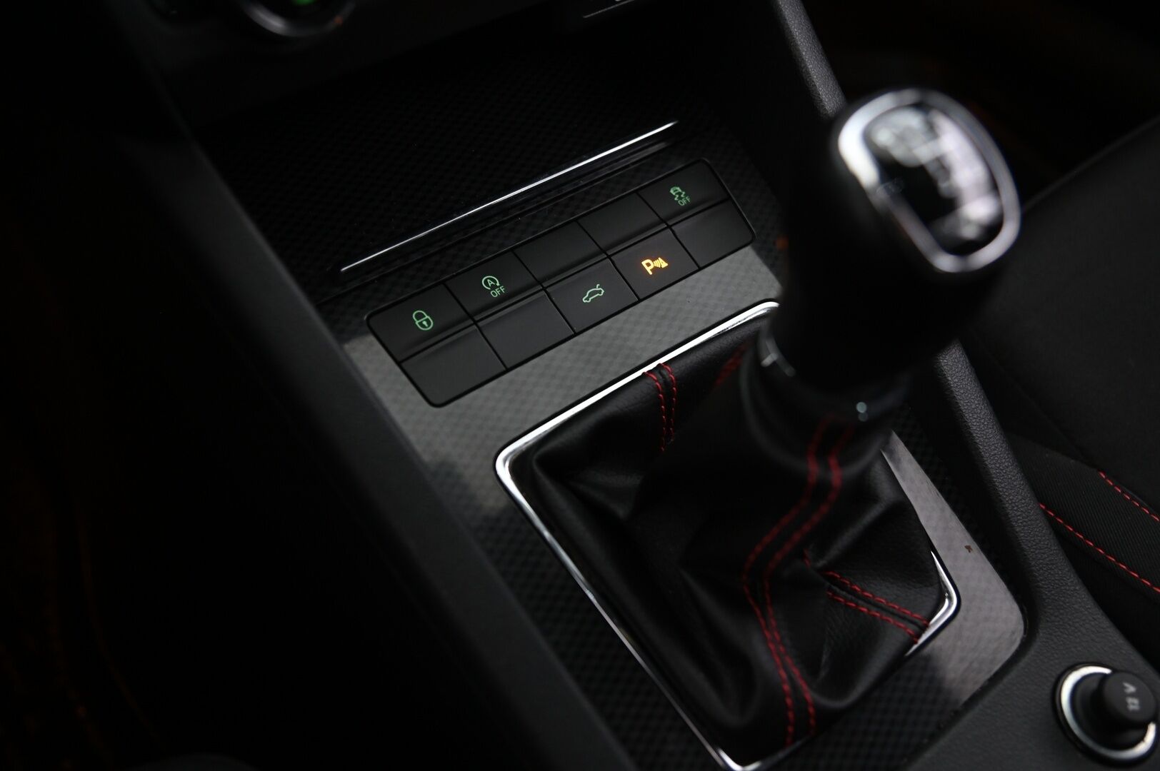 Skoda Octavia 2018 Combi 2,0 TDI 184 RS ** PA-Lämmitin / P-kamera /Keyless / Adapt.Vakkari / Vetokoukku ** - Webasto | Koukku | Peruutuskamera | Adapt.Vakkari | Keyless
