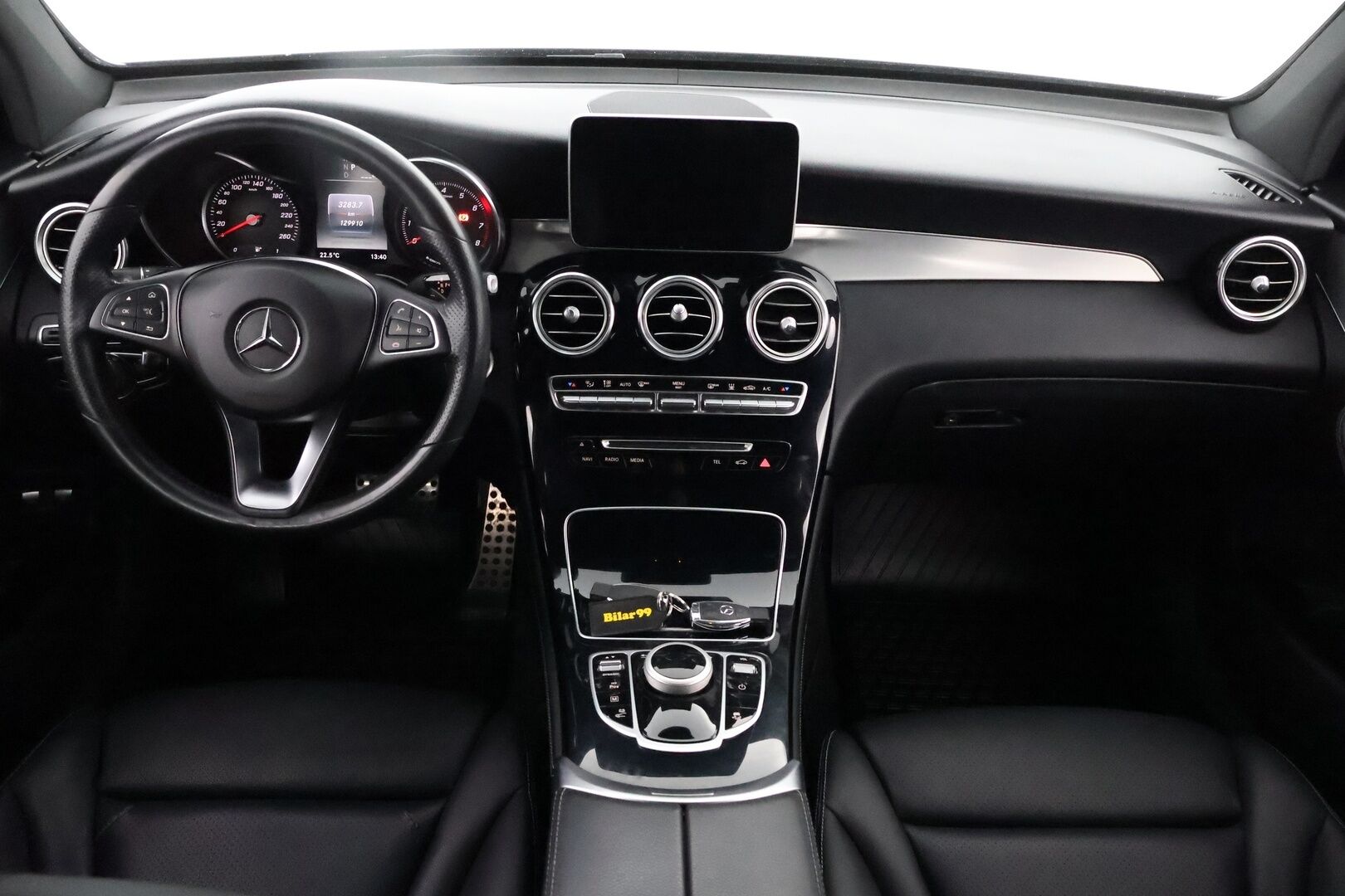 Mercedes-Benz GLC 2018 350 e Coupé 4Matic A Premium Business AMG - Merkkihuollettu Suomiauto / Nahkapenkit Muistilla / Vetokoukku / Peruutuskamera / Sähköluukku / Juuri tullut Tampereelle!