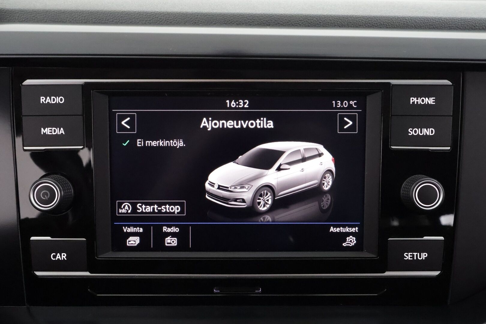 Volkswagen Polo 2018 Trendline 1,0 55 kW * Suomi-auto / Vakkari / Lohkolämmitin / Bluetooth / 2xRenkaat / Ilmastointi * - HULLU BLACKWEEK KORKOTARJOUS 2,49%