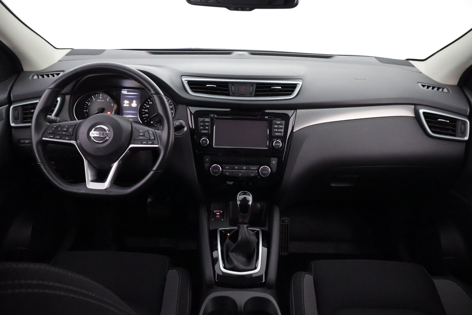 Nissan Qashqai 2018 DIG-T 115 N-Connecta 2WD Xtronic PFEB *Suomiauto /  360° kamera / Vakkari / Navi / Lohko&Sisäpistoke / P-tutkat * - Särmät huollot / 2x hyvät renkaat / Juuri saapunut Tampereelle!