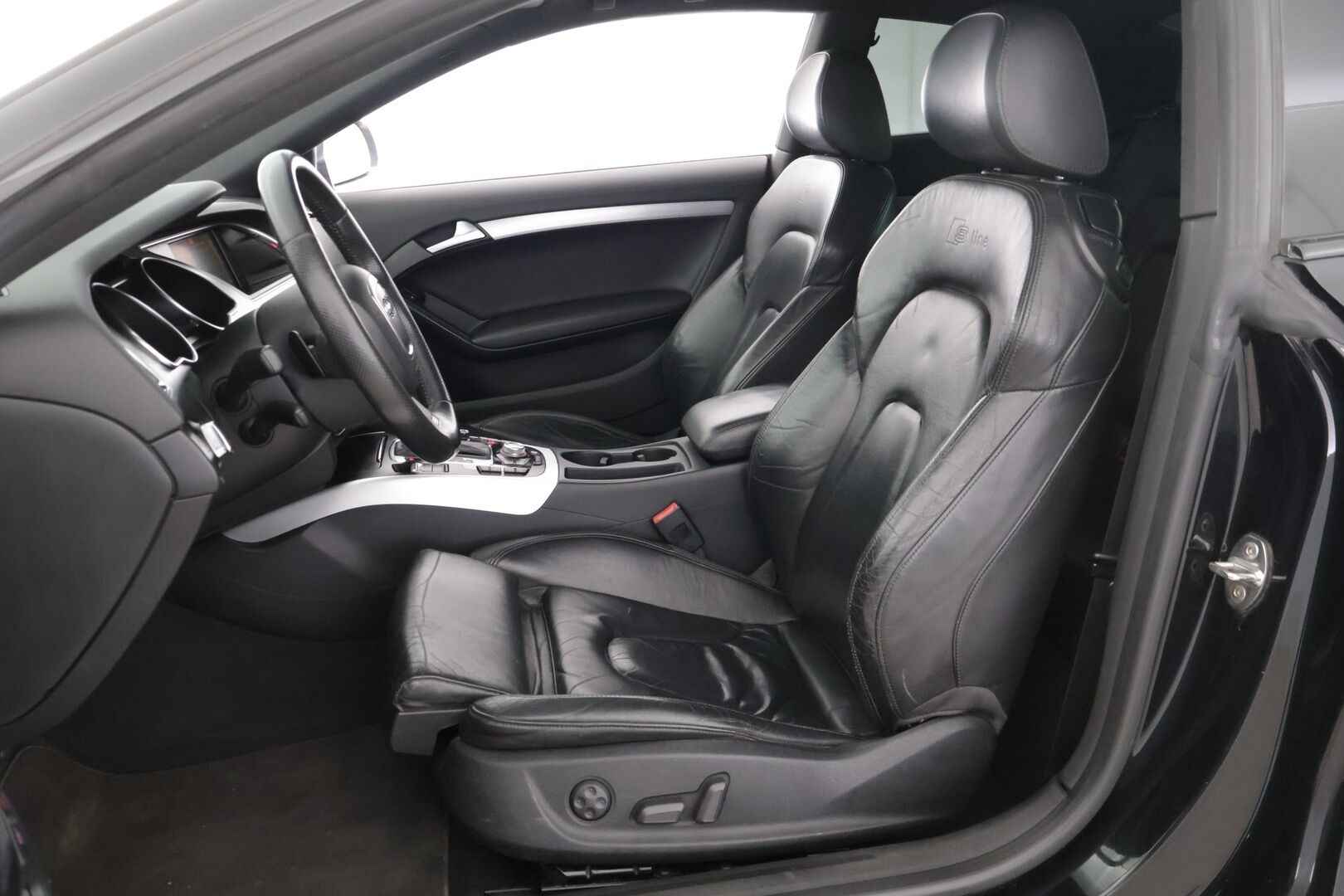 Audi A5 2008 Coupé 3,0 V6 TDI DPF 176 kW quattro tiptronic-autom - Vakkari / Sähköiset Nahkapenkit / Tutkat / 