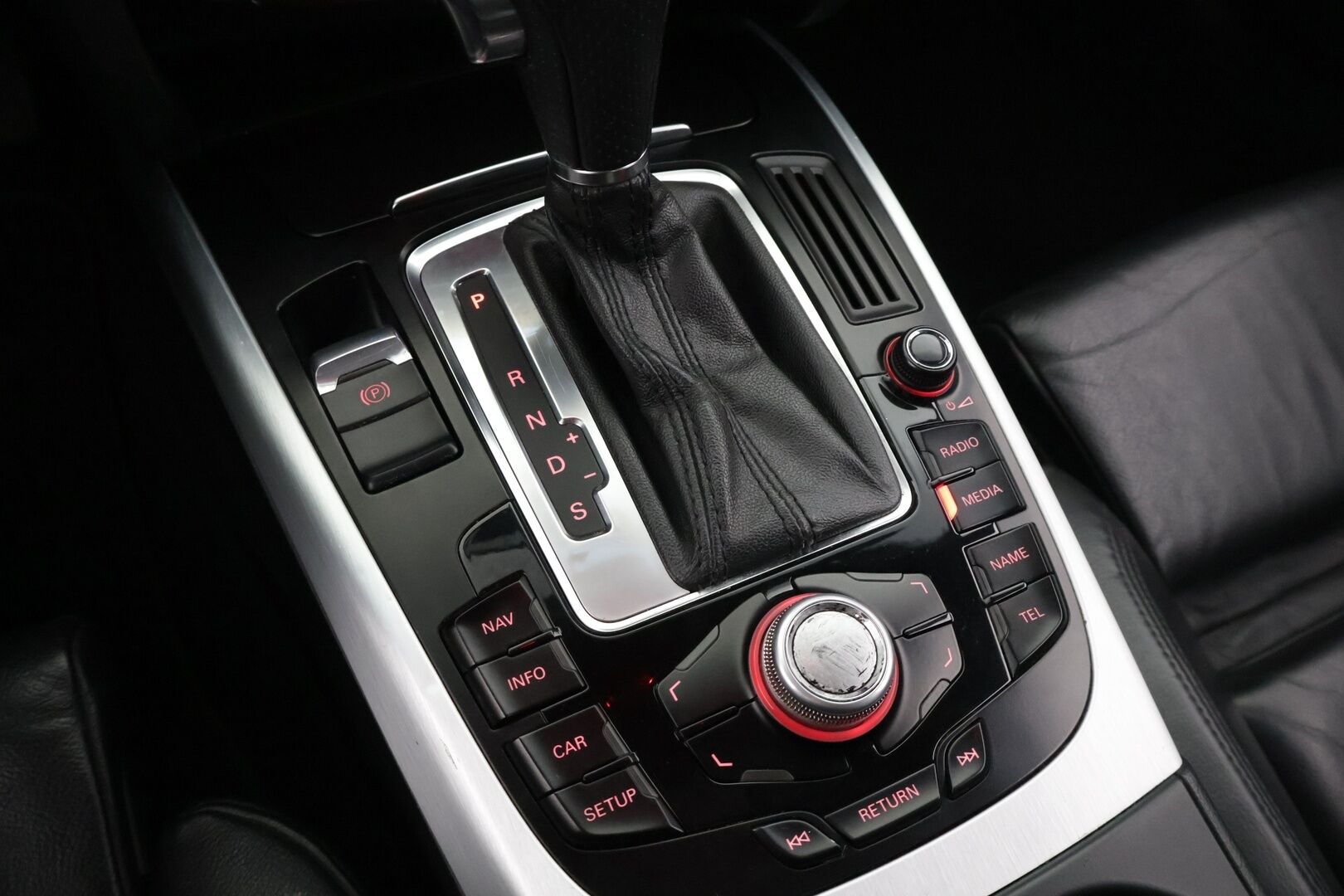Audi A5 2008 Coupé 3,0 V6 TDI DPF 176 kW quattro tiptronic-autom - Vakkari / Sähköiset Nahkapenkit / Tutkat / 