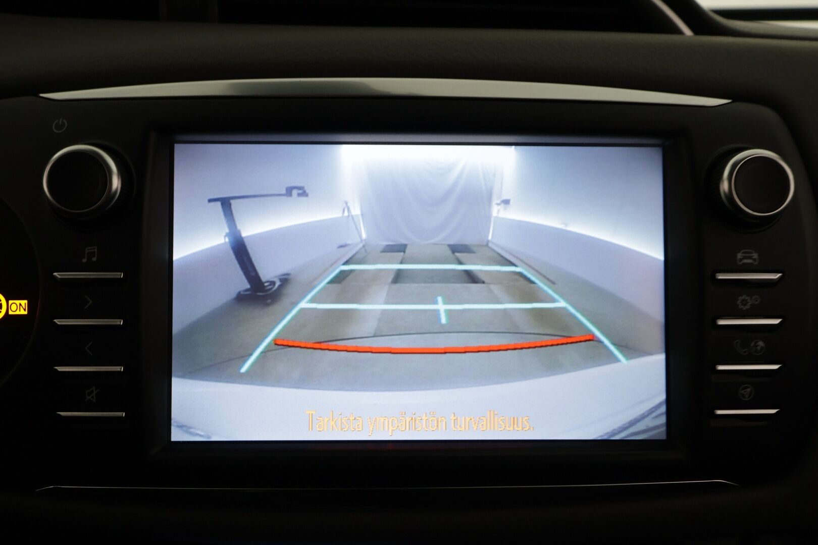 Toyota Yaris 2018 1,5 Dual VVT-i Active 5ov * Vakkari / P.kamera / Navi / Kaistavahti / Bluetooth / Lohko * - Suomi-auto / Kahdet renkaat aluvanteilla 