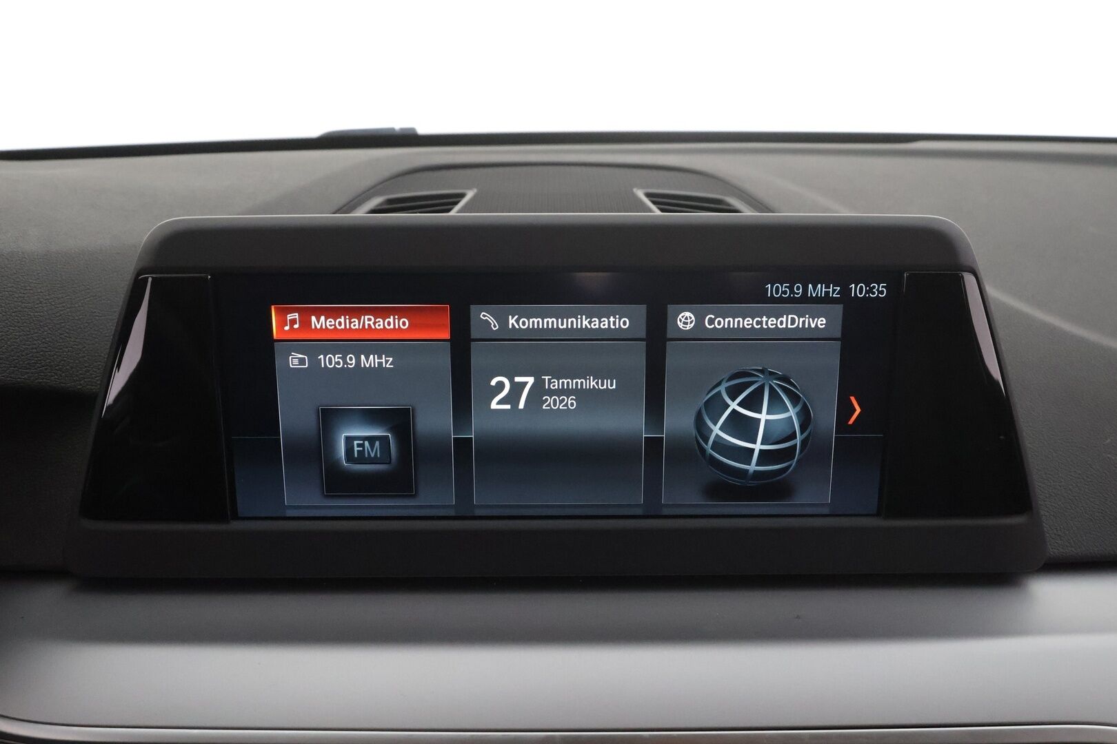 BMW 520 2019 G30 Sedan 520d A xDrive Business * Webasto / Koukku / LED / P.Tutkat / Vakkari / Nahkaverhoilu * - Suomi-auto / Kahdet renkaat aluvanteilla / Merkkihuollot - HULLUT AVAJAISHULINAT KORKOTARJOUS 3,29 %