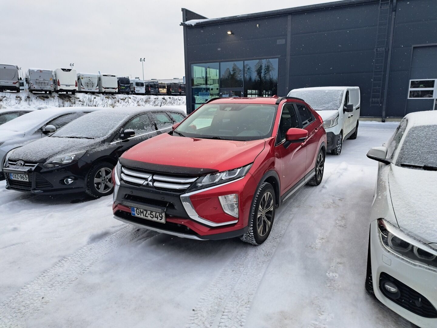 Mitsubishi Eclipse Cross 2018 1,5 MIVEC Invite Plus Launch CVT 2WD *Koukku / HUD / Lohko+sisä / Kamera / Bluetooth* - Juuri saapunut / Kahdet OEM vanteet