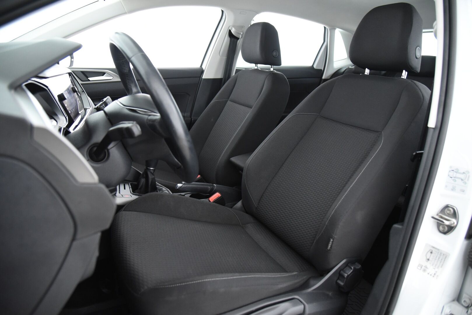 Volkswagen Polo 2019 Comfortline 1,0 TSI 70 kW (95 hv) / Vakkari / Tutkat / Apple&Android - Hieno 1-omisteinen Suomi-auto / Jakopää juuri tehty!