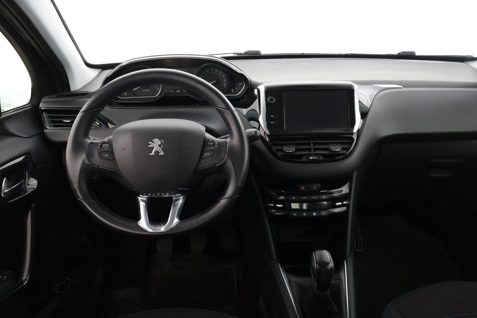 Peugeot 208 2018 Signature PureTech 82 5-ov * P-Kamera / Vakkari / Lohko+sisäpuhallin / AppleCarPlay * - Merkkihuollettu / Jakohihna vaihdettu / 2-om Suomi-auto