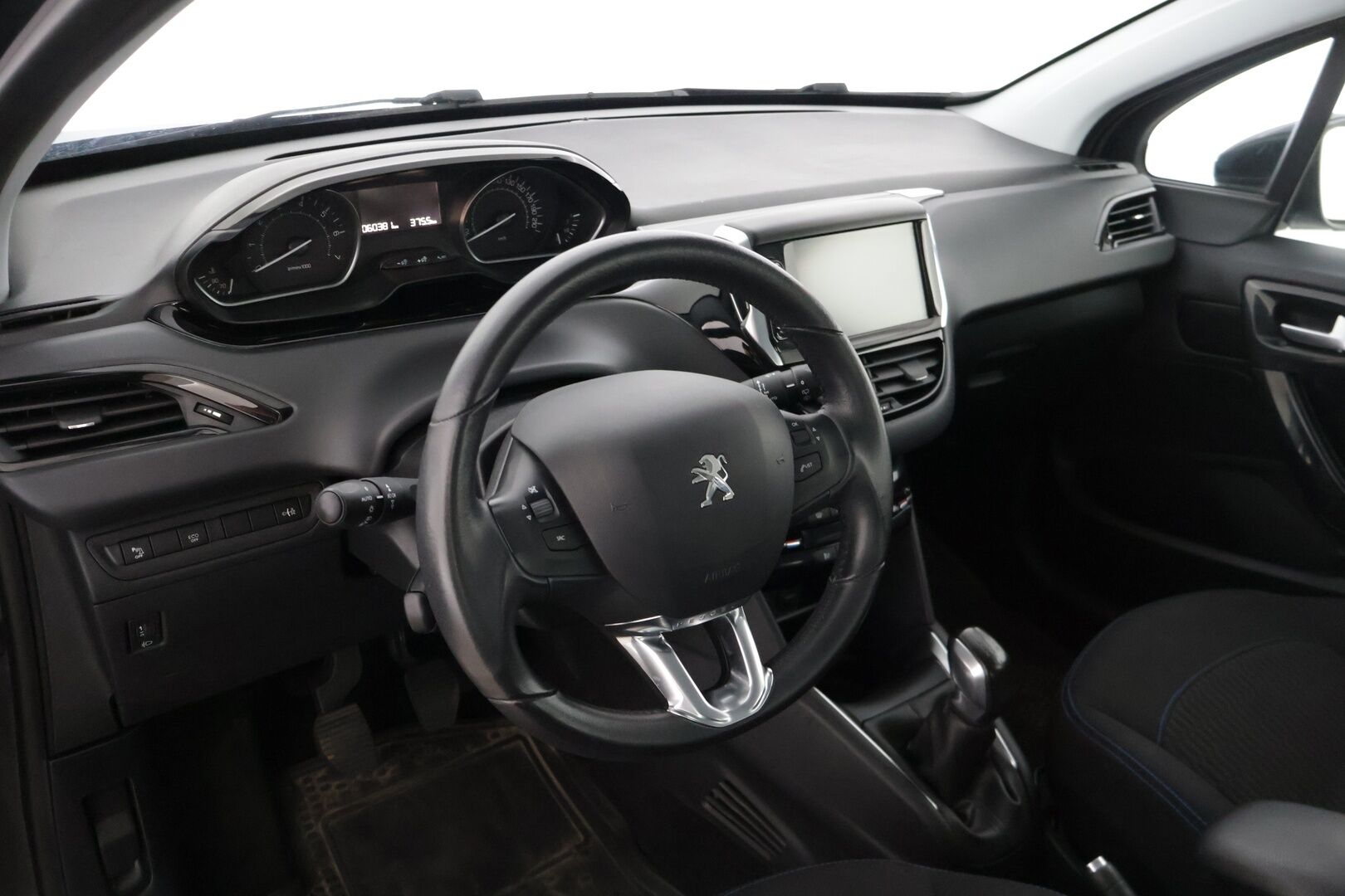 Peugeot 208 2018 Signature PureTech 82 5-ov * P-Kamera / Vakkari / Lohko+sisäpuhallin / AppleCarPlay * - Merkkihuollettu / Jakohihna vaihdettu / 2-om Suomi-auto