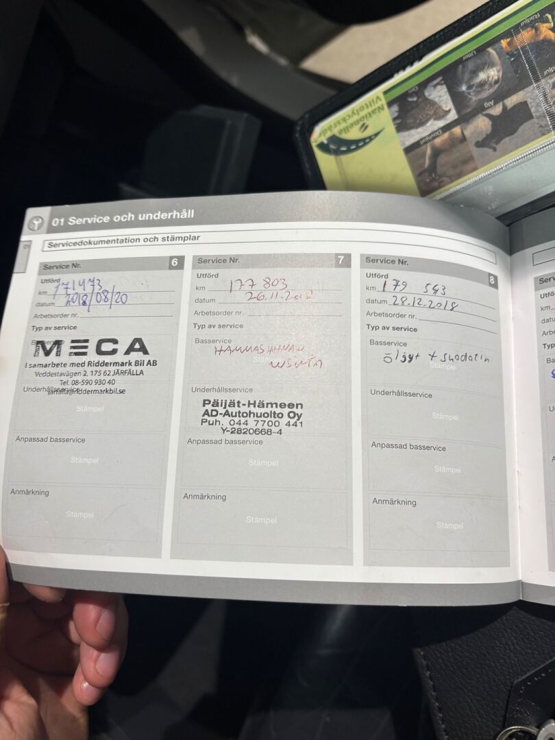 Volvo V70 2013 D4 Momentum - YritysOutlet - Myydään vain yrityksille - Peruutus tutka / Keskinäyttö / Premium sound / Xenon