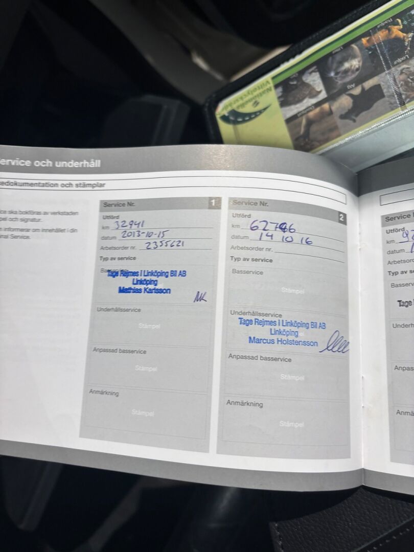 Volvo V70 2013 D4 Momentum - YritysOutlet - Myydään vain yrityksille - Peruutus tutka / Keskinäyttö / Premium sound / Xenon