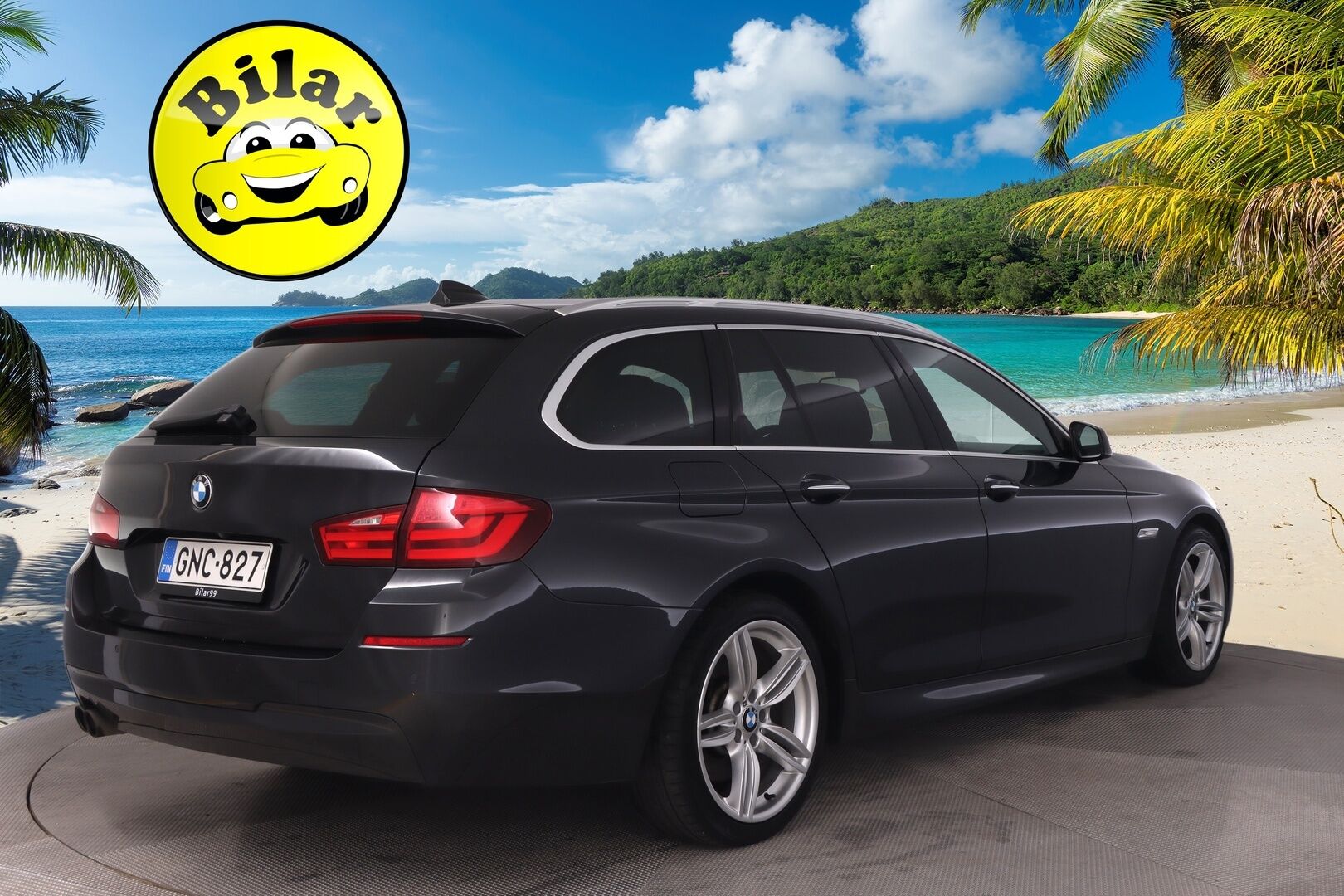 BMW 530 2012 F11 Touring 530d A xDrive M-Sport - ACC | Adaptiivinen Alusta | Comfort Acces | Panorama | Koukku | Comfort Muisteilla | HIFI | P-Kamera | Proffanavi | Ratinlämmitin | Xenon 